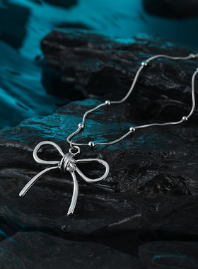 蝴蝶结吊坠项链女高级感