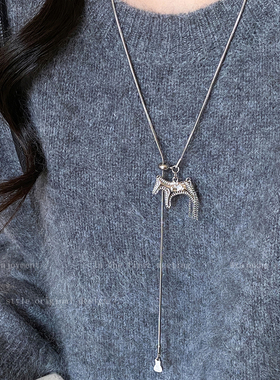 可爱银色小马项链女款2025新款