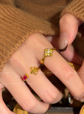 金色鸢尾花锆石戒指女款