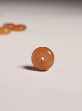 涵玉舍隔片新疆和田玉黄沁籽料