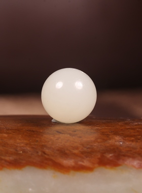 新疆和田玉籽料圆珠单珠手串