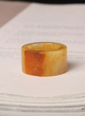 文玩新疆和田玉籽料黄沁扳指