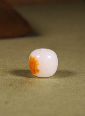 和田玉籽料洒金皮老型珠手串配珠