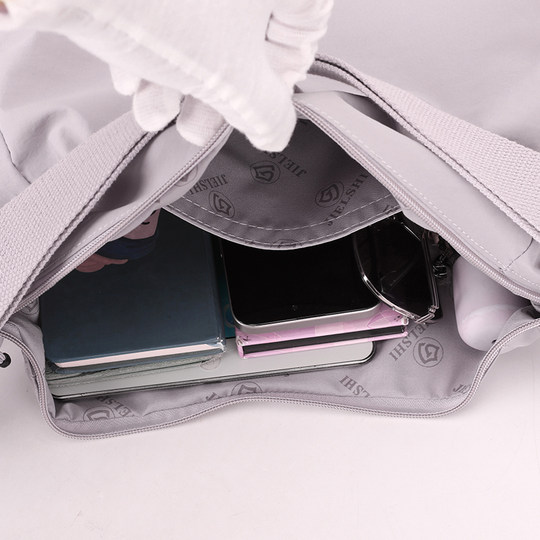 Multifunctional Tote Bag Women's Fashion Single Shoulder Crossbody Bag Lightweight and Versatile Large Capacity Women's Backpack Armpit Bag