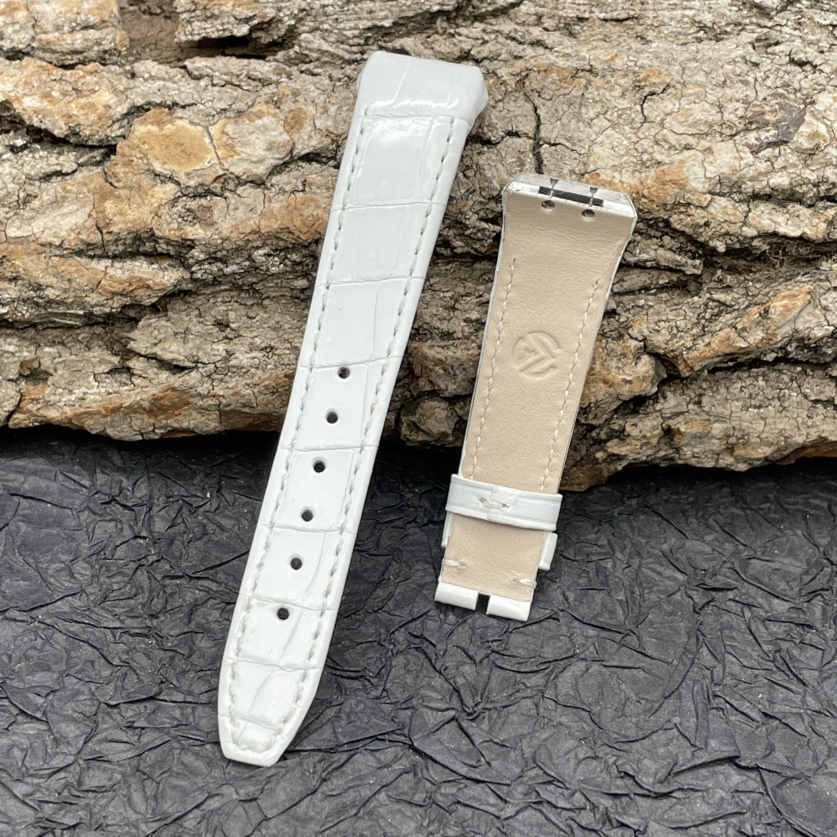 梦诗纯适配FM法穆兰V45蓝色游艇鳄鱼皮真皮表带V45V32防水20 28mm