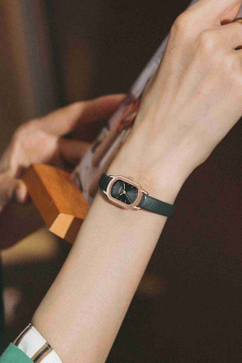 kishine小绿表女简约气质皮带手表 kishine国产腕表