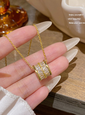 跨境超闪锆石项链轻奢高级感饰品配饰小众设计锁骨链百搭时尚吊坠