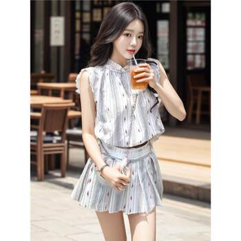 Eight cover pinky piggy fantasy love Korean floral suit women's strappy top high waist pleated skirt