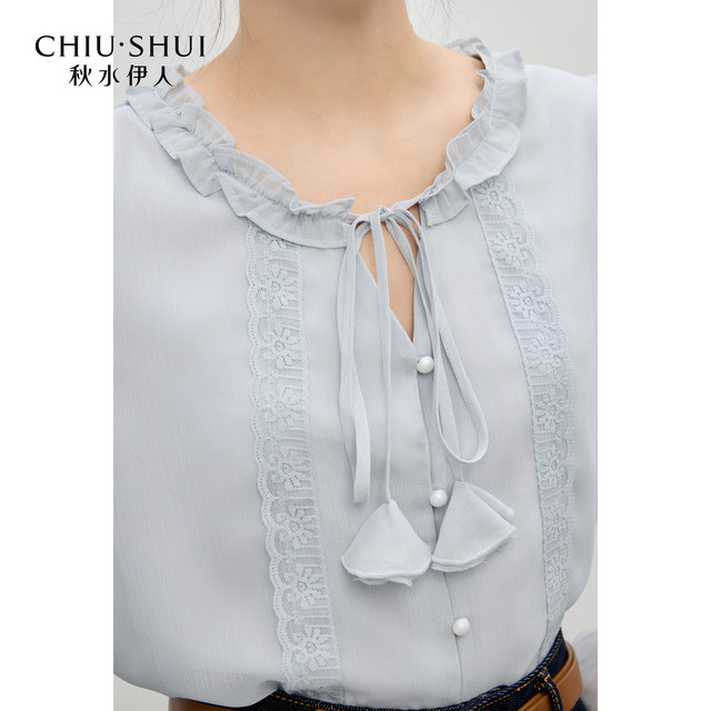 ເສື້ອຢືດ chiffon ສີແຂງ Qiushui Yiren ຝຣັ່ງ 2026 ລະດູໃບໄມ້ປົ່ງໃໝ່ ເສື້ອຢືດແບບໂຣແມນຕິກ ຮອບຄໍ lace-up top