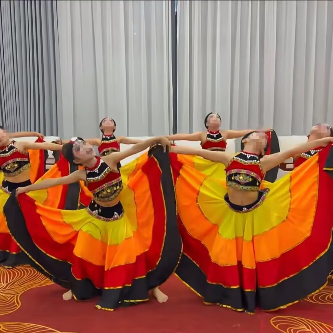 月亮的女儿彝族舞蹈服装女洗春天舞蹈服哈尼宝贝彝族大摆裙演出服