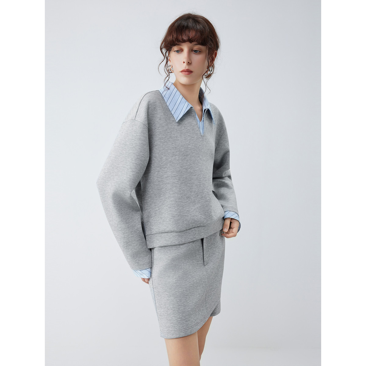 【自营】ELLE摩登时尚卫衣短裤两件套女2025秋新款设计感通勤套装,淘宝优惠券,粉丝福利购,淘宝优惠卷