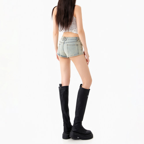 拉夏贝尔浅蓝牛仔短裤女2026夏季新款高腰显瘦弹力a字包臀热裤子 - 图3