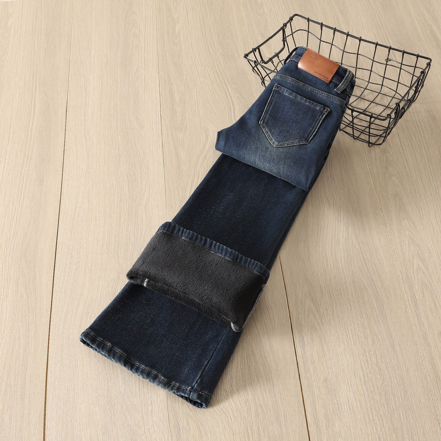 拉夏贝尔黑色微喇牛仔裤女2025秋冬新款加绒保暖显瘦弹力喇叭裤子,淘宝优惠券,粉丝福利购,淘宝优惠卷