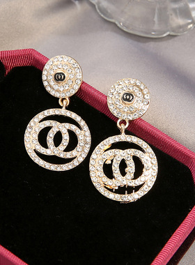 LuxuryDesignEaNewPop