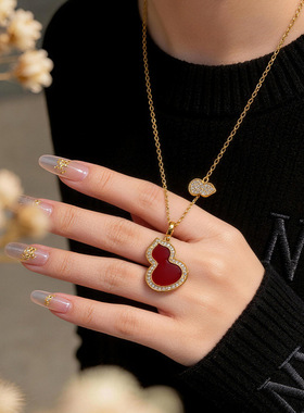 越南沙金轻奢复古镶钻红刚玉双葫芦项链高级感红玉仿真金葫芦吊坠