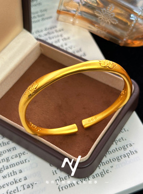 新中式国风设计感小众越南沙金錾刻芙蓉花朵开口手镯手环仿真黄金