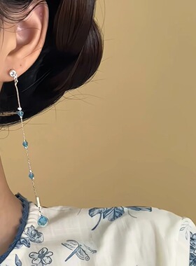 「天青一色」清冷感蓝色水钻耳钉
