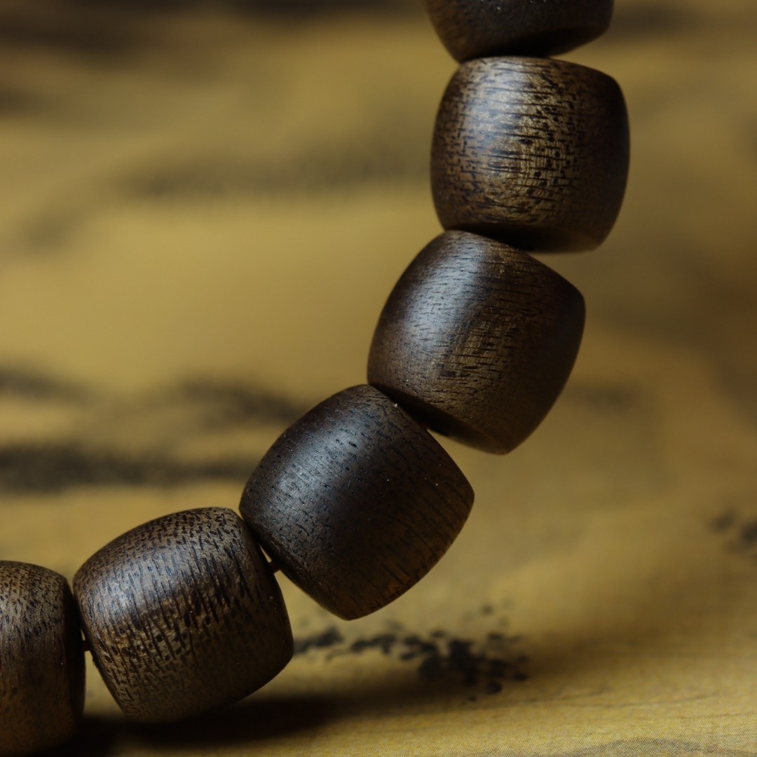 附证越南芽庄老白奇楠沉香棋楠雷击老料沉水10mm桶珠手串单圈女款,淘宝优惠券,粉丝福利购,淘宝优惠卷