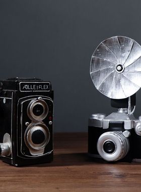 复古怀旧影楼服装店橱窗相机模型