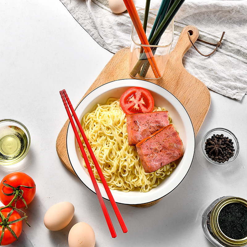 肯趣士多北欧风硅胶筷子家用食品级红色防滑耐高温环保餐具24厘米
