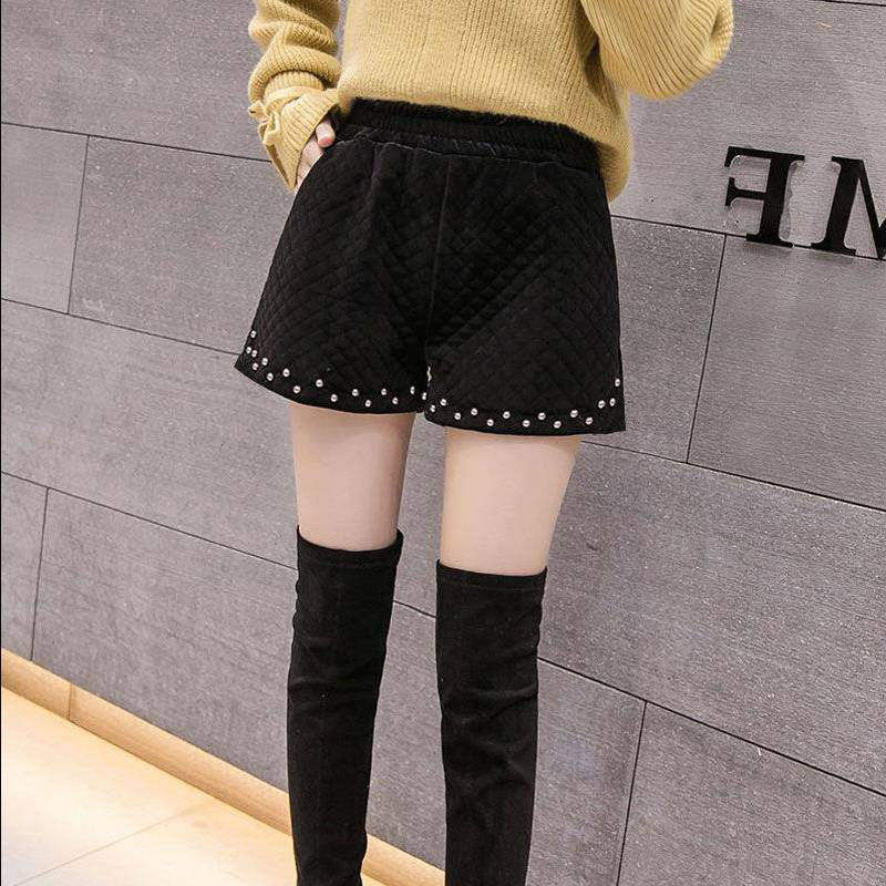 纯黑色金丝绒短裤女2026爆款春秋夹棉铆钉加厚打底外穿冬天短靴裤,淘宝优惠券,粉丝福利购,淘宝优惠卷