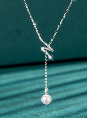 项链女款2025新款锁骨链吊坠轻奢小众高级感颈链送女朋友生日礼物