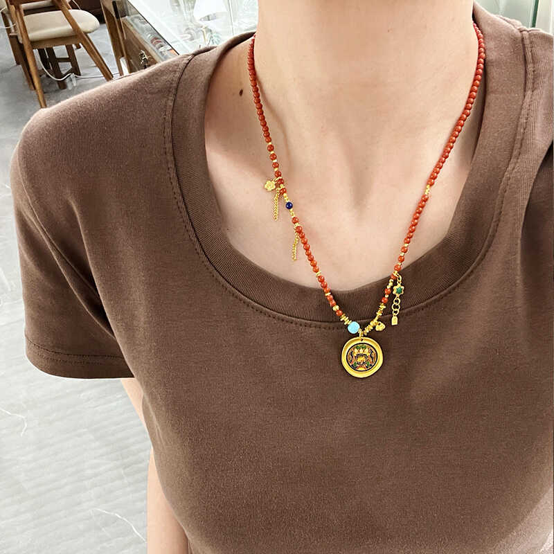 天然南红玛瑙项链扎基拉姆财神吊坠原创毛衣链锁骨链新中式财运女 - 图2