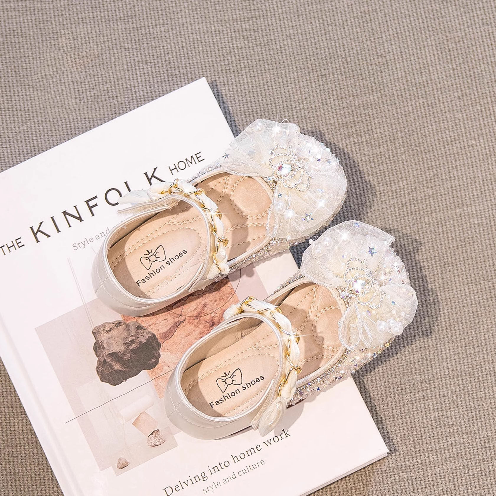 真皮女童公主鞋2026春季新款软底小皮鞋儿童水晶鞋闪亮单鞋配礼服,淘宝优惠券,粉丝福利购,淘宝优惠卷