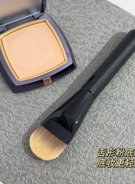 化妆刷粉底刷不吃粉无痕底妆上妆工具柔软刷毛化妆师专用轻薄无痕
