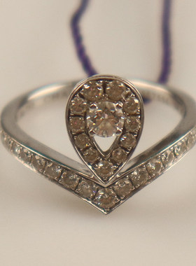 中古CHAUMET(尚美）白金钻石戒指