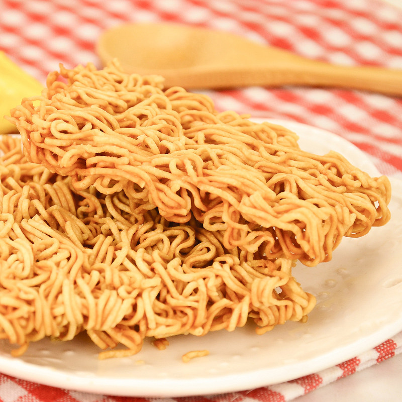 enaak印尼小鸡面辣味28g烤鸡30g干脆面混合一整箱网红小零食GEMEZ,淘宝优惠券,粉丝福利购,淘宝优惠卷