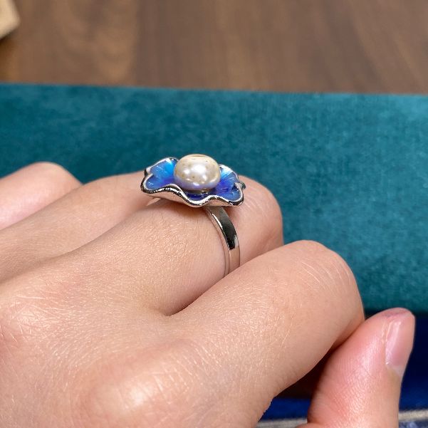 Retro burnt blue lotus leaf shell beads, elegant and simple, niche temperament ring for women, versatile ethnic style and national trend cross-border supply