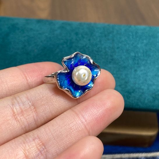 Retro burnt blue lotus leaf shell beads, elegant and simple, niche temperament ring for women, versatile ethnic style and national trend cross-border supply