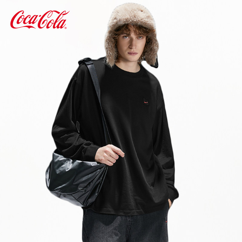 Coca-Cola/可口可乐 纯色刺绣打底衫美式落肩圆领长袖T恤男女同款,淘宝优惠券,粉丝福利购,淘宝优惠卷