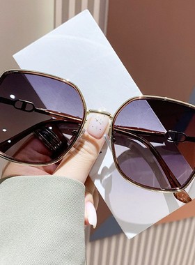 日本进口墨镜女防晒防紫外线2025年新款潮显脸小太阳眼镜高级感