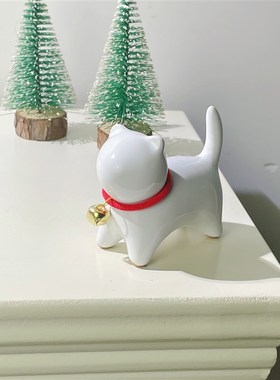 速发无聊了送Ta日个戴铃铛的小猫!可爱桌面生件迷你小白猫 摆一