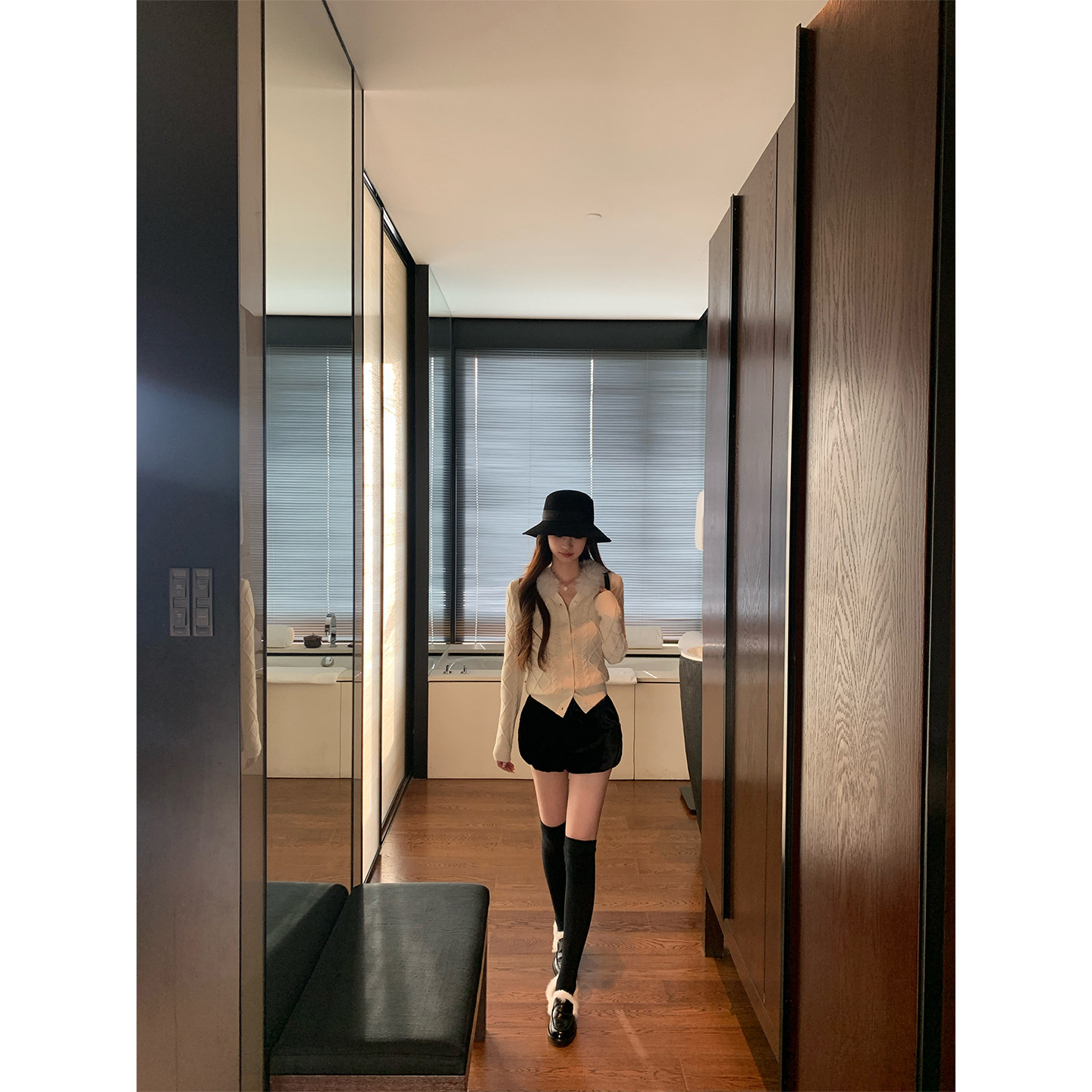 SourceWithU 琥珀丝绒 100桑蚕丝底布奢华质感2色丝绒百搭短裤女,淘宝优惠券,粉丝福利购,淘宝优惠卷