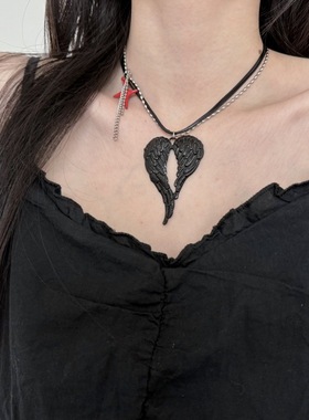 冷酷风个性嘻哈黑色天使翅膀气质吊坠项链女叠戴设计感锁骨链颈链