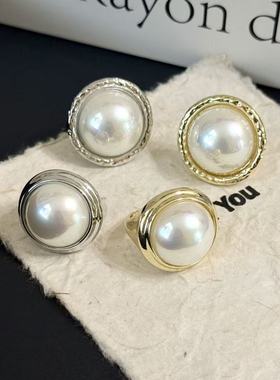 法式白色圆形珍珠戒指女欧美气质精致高级感独特百搭时尚食指戒潮