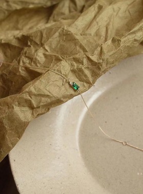 祖母绿色手链方形绿色锆石气质手链精致百搭手链女款小众通勤轻奢