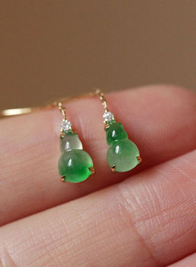 民族风阳绿玉髓葫芦冰透耳坠镀金