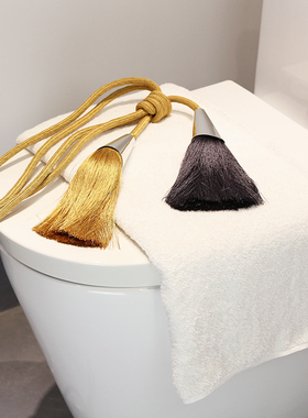 卫生间马桶上摆设陶瓷卫浴展厅