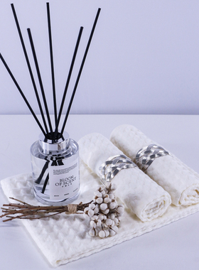 样板房装饰摆件美容院床上饰品