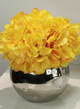 浴室柜摆放瓶罐牙刷淋浴间饰品