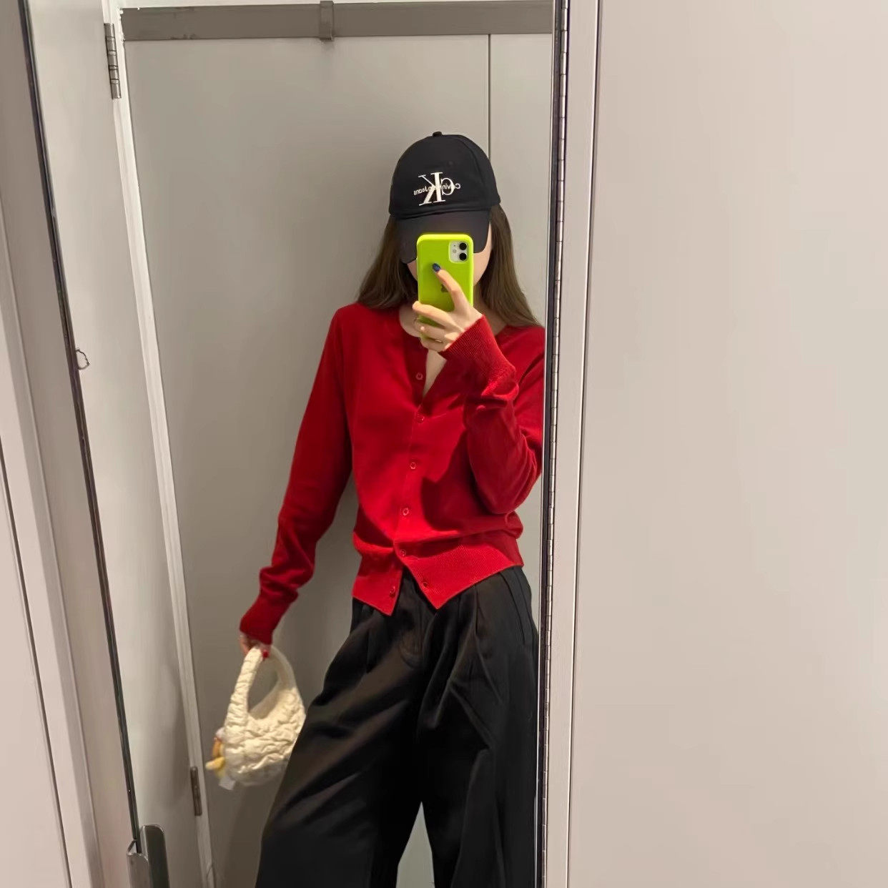 本命年红色针织开衫女薄款秋冬季氛围感慵懒短款毛衣外套打底上衣,淘宝优惠券,粉丝福利购,淘宝优惠卷