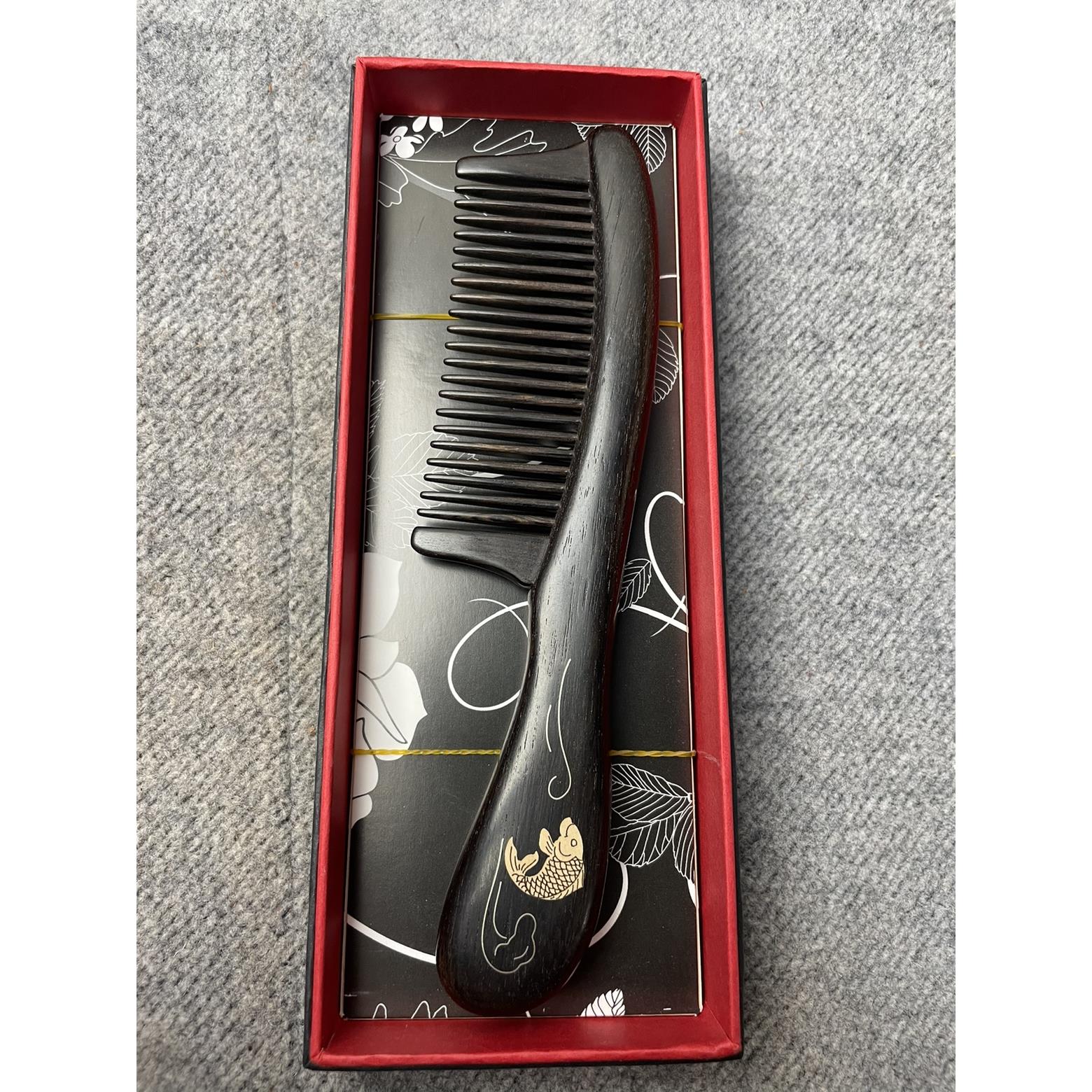 微凹黄檀，紫光檀带柄镶嵌便携插齿细密齿插齿木梳礼盒装 - 图0