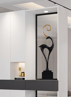 高级感玄关鹿摆件轻奢意式客厅酒柜电视柜壁龛竖高长装饰品