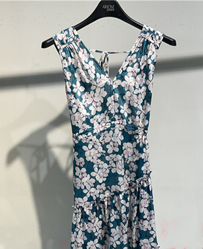 现货艾诺丝专柜正品2021夏季新品10439017印花无袖V领长款连衣裙