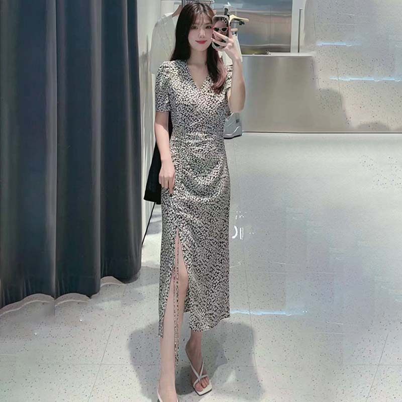 现货艾诺丝2023夏新品法式V领气质碎花修身抽绳中连衣裙30529014