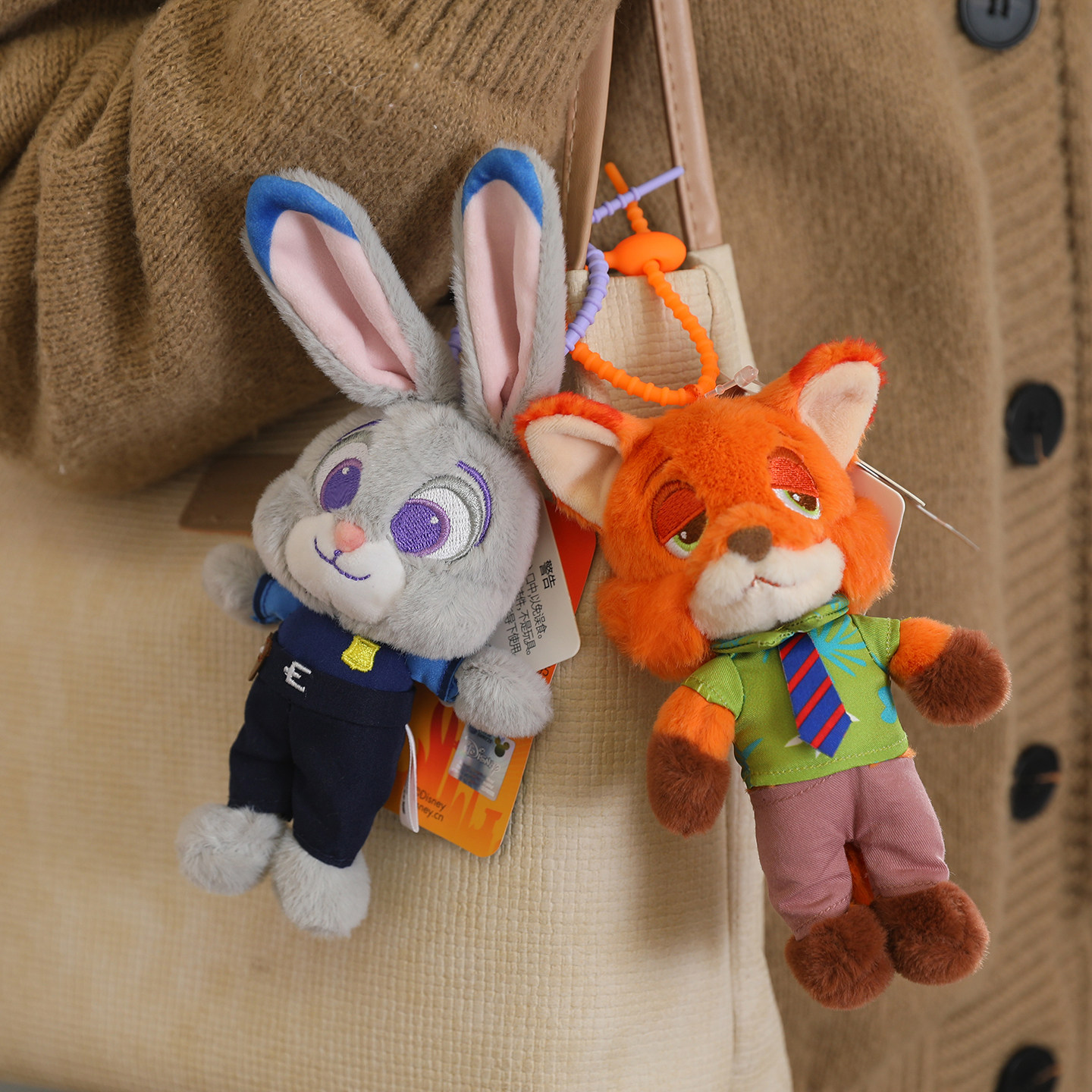 迪士尼正版疯狂动物城朱迪公仔背包挂件尼克毛绒玩偶挂饰生日礼物,淘宝优惠券,粉丝福利购,淘宝优惠卷